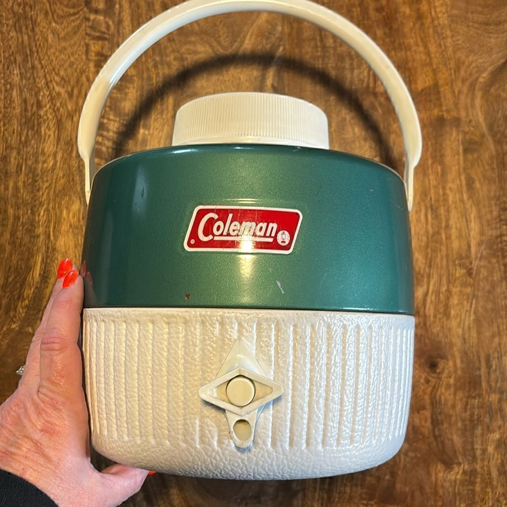 Vintage 1970’s Coleman Green 1 Gallon Water Cooler with Handle And Spigot